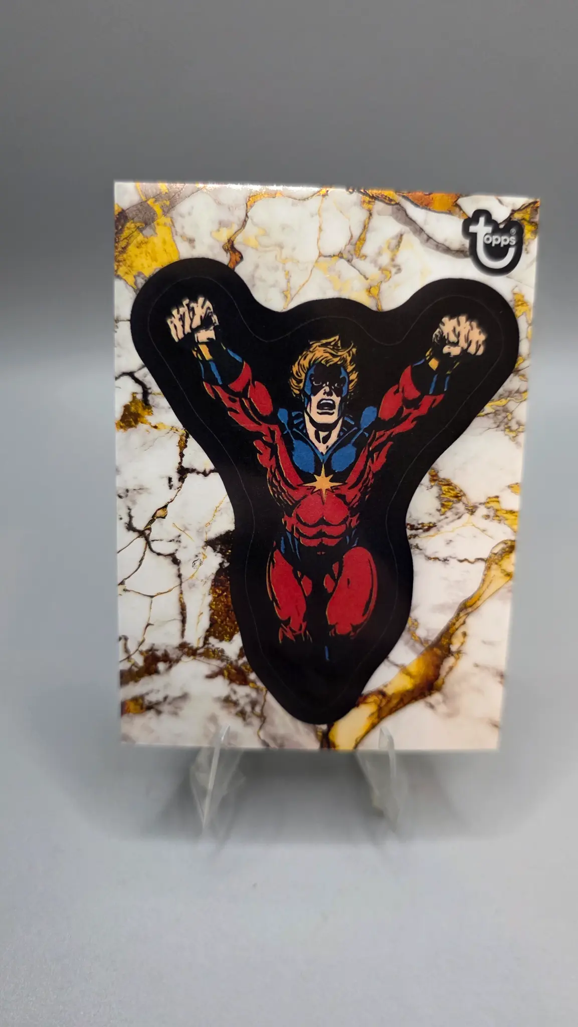 CAPTAIN MARVEL - Card #17