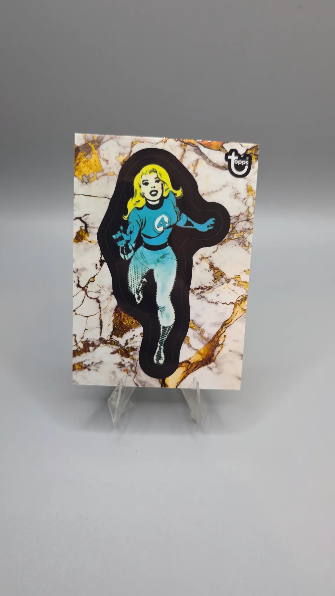 INVISIBLE WOMAN - Front